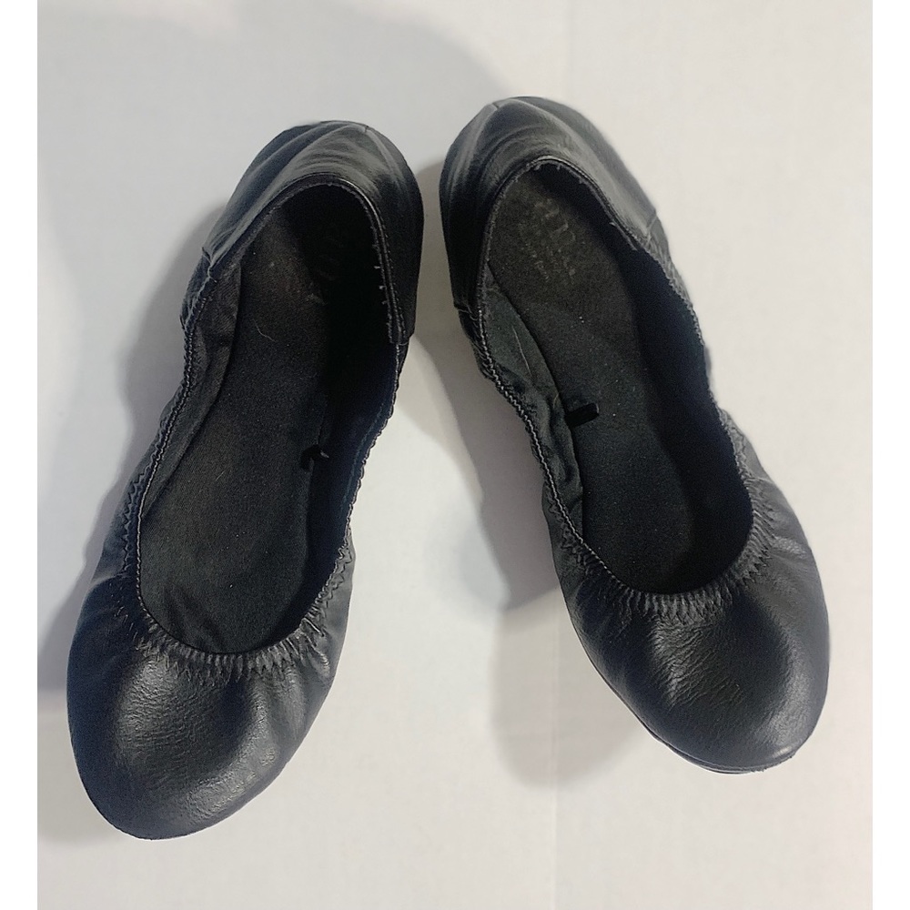 Black Ana Ballet Flats in Size 8